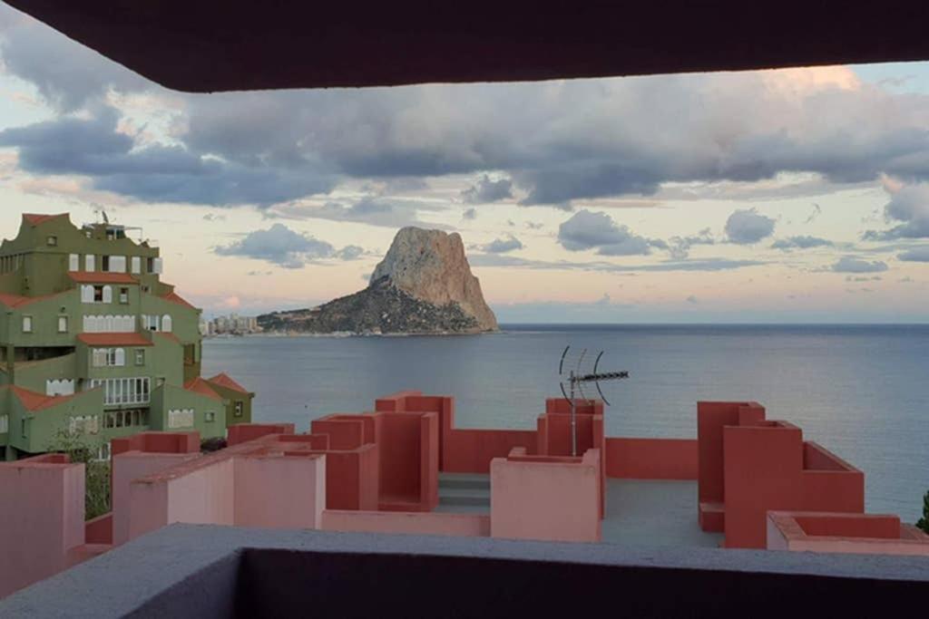 La Muralla Roja Calpe Esterno foto